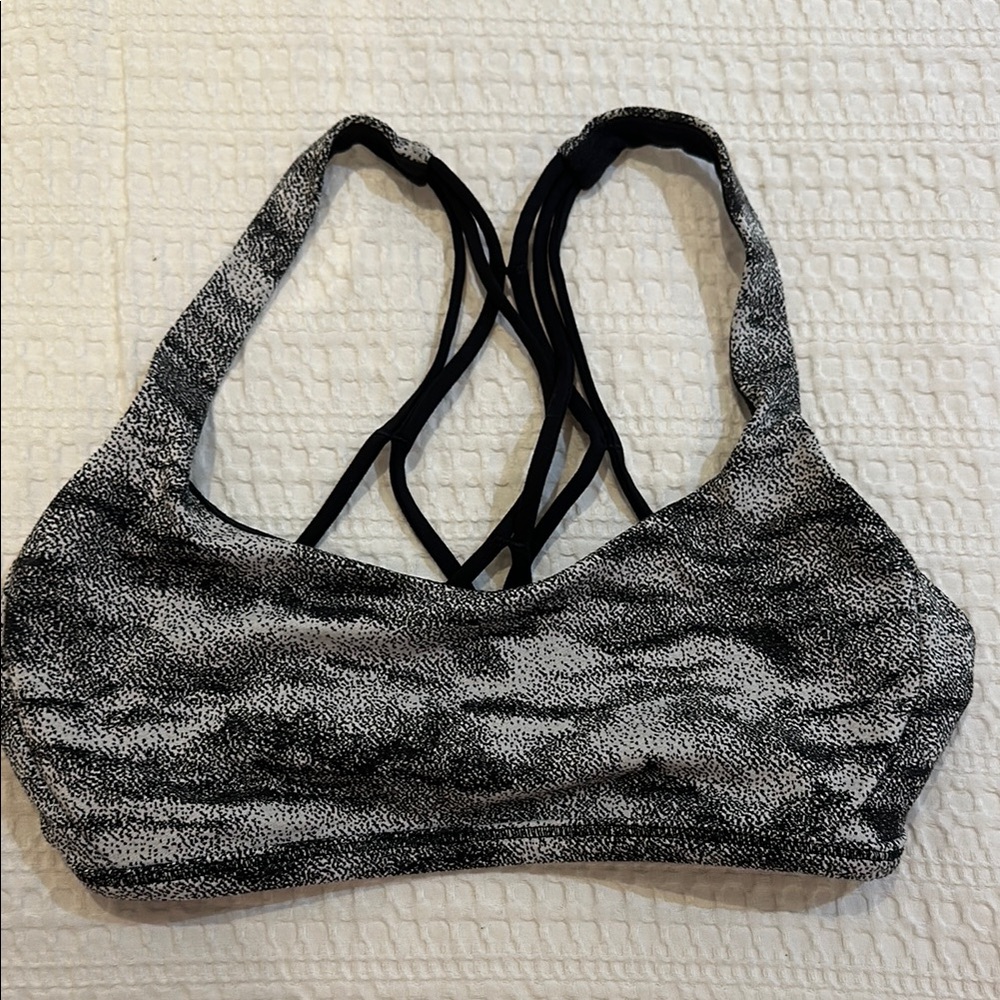 Lululemon Athletica Black and Gray Sports Bra with Criss-Cross Straps (2)